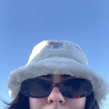 Load image into Gallery viewer, Fashionable Fluffy Blanco Bucket Hat
